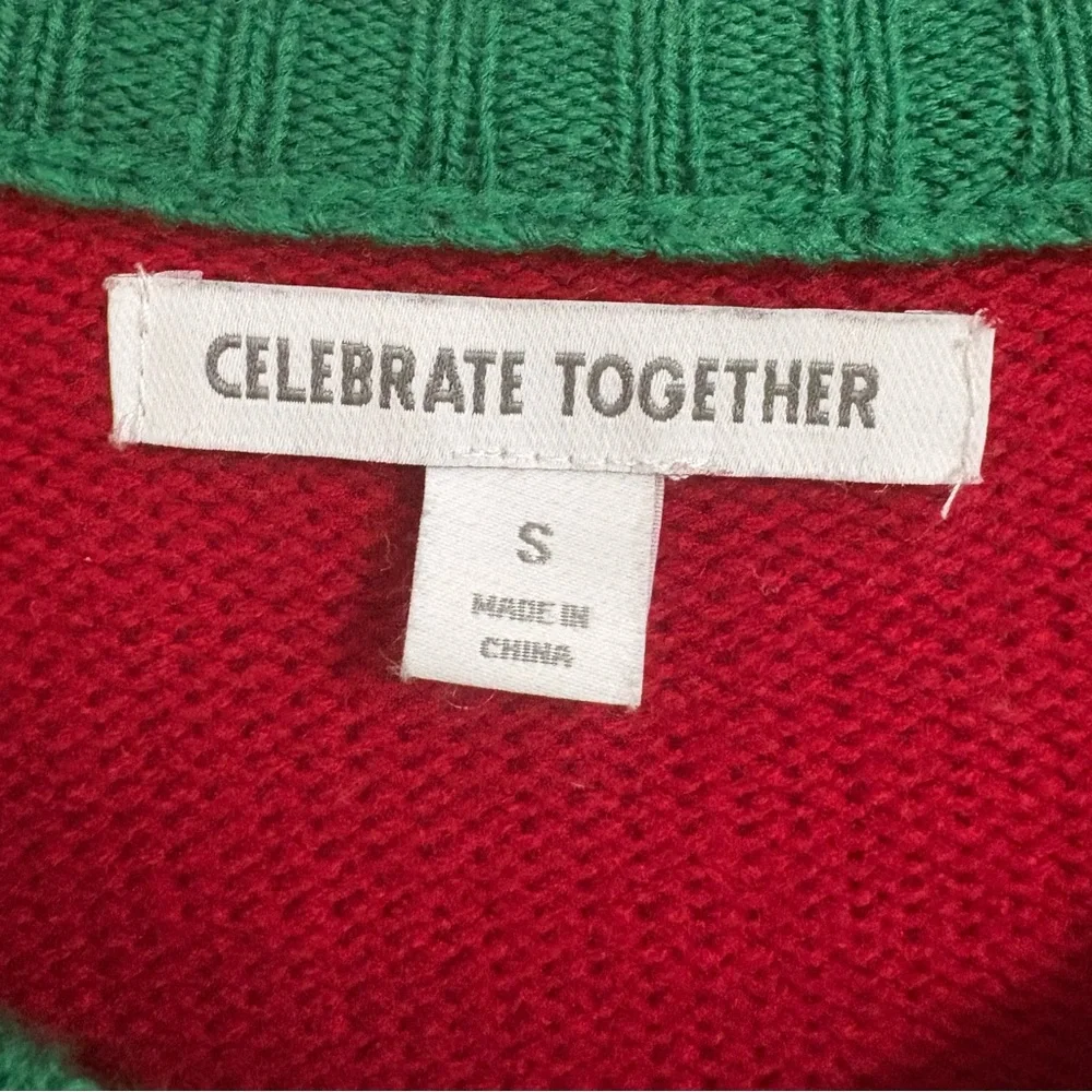 Men's Holiday Crewneck Sweater with Reindeer Design - Picture 2 of 2